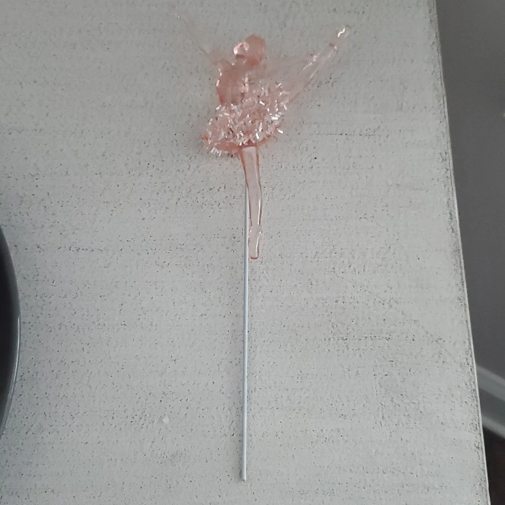 BALLERINA PICK - Picture 2 of 2